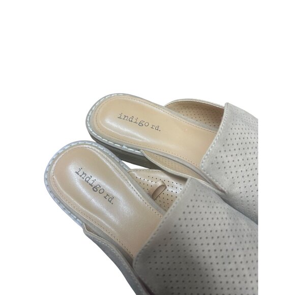 Indigo Rd. Beige Perforated Slip-On Womens Mules 7M - Picture 4 of 5